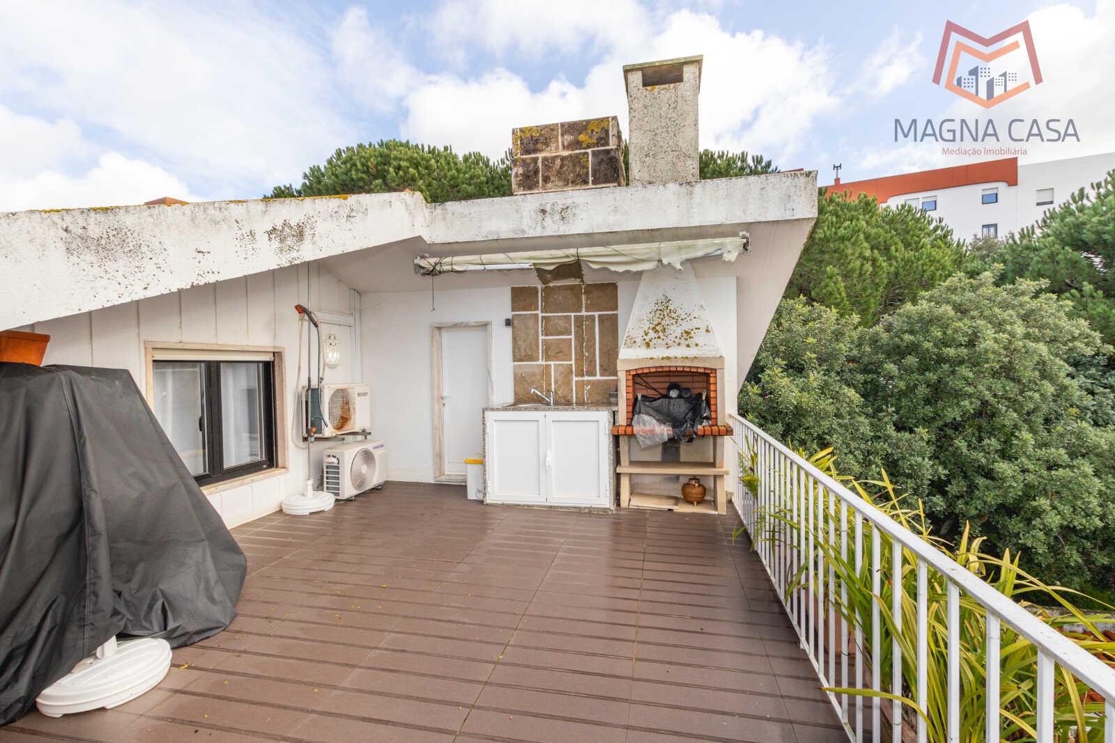 Moradia triplex em Propriedade Total - São Domingos de Rana, Cascais