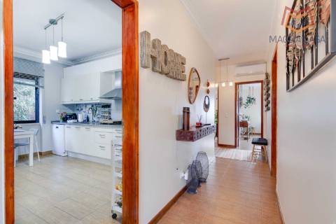 Moradia triplex em Propriedade Total - São Domingos de Rana, Cascais