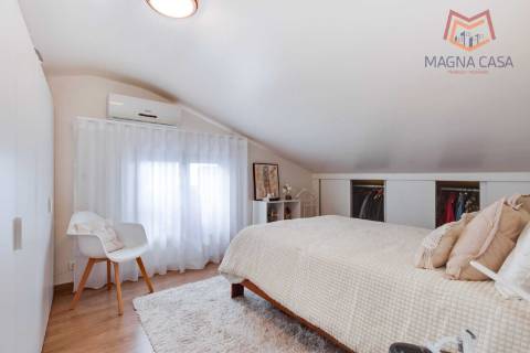 Moradia triplex em Propriedade Total - São Domingos de Rana, Cascais