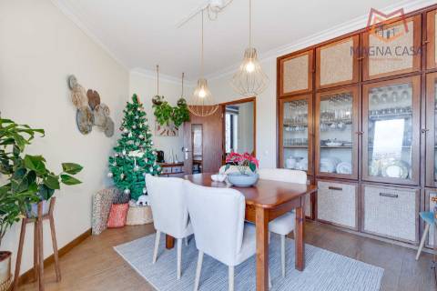 Moradia triplex em Propriedade Total - São Domingos de Rana, Cascais