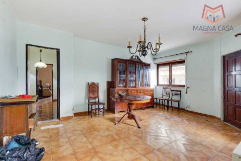 Moradia triplex em Propriedade Total - São Domingos de Rana, Cascais