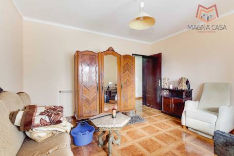 Moradia triplex em Propriedade Total - São Domingos de Rana, Cascais