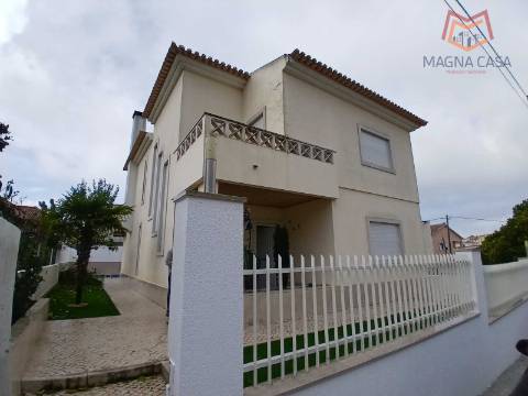 Moradia isolada, Charneca Caparica, Almada