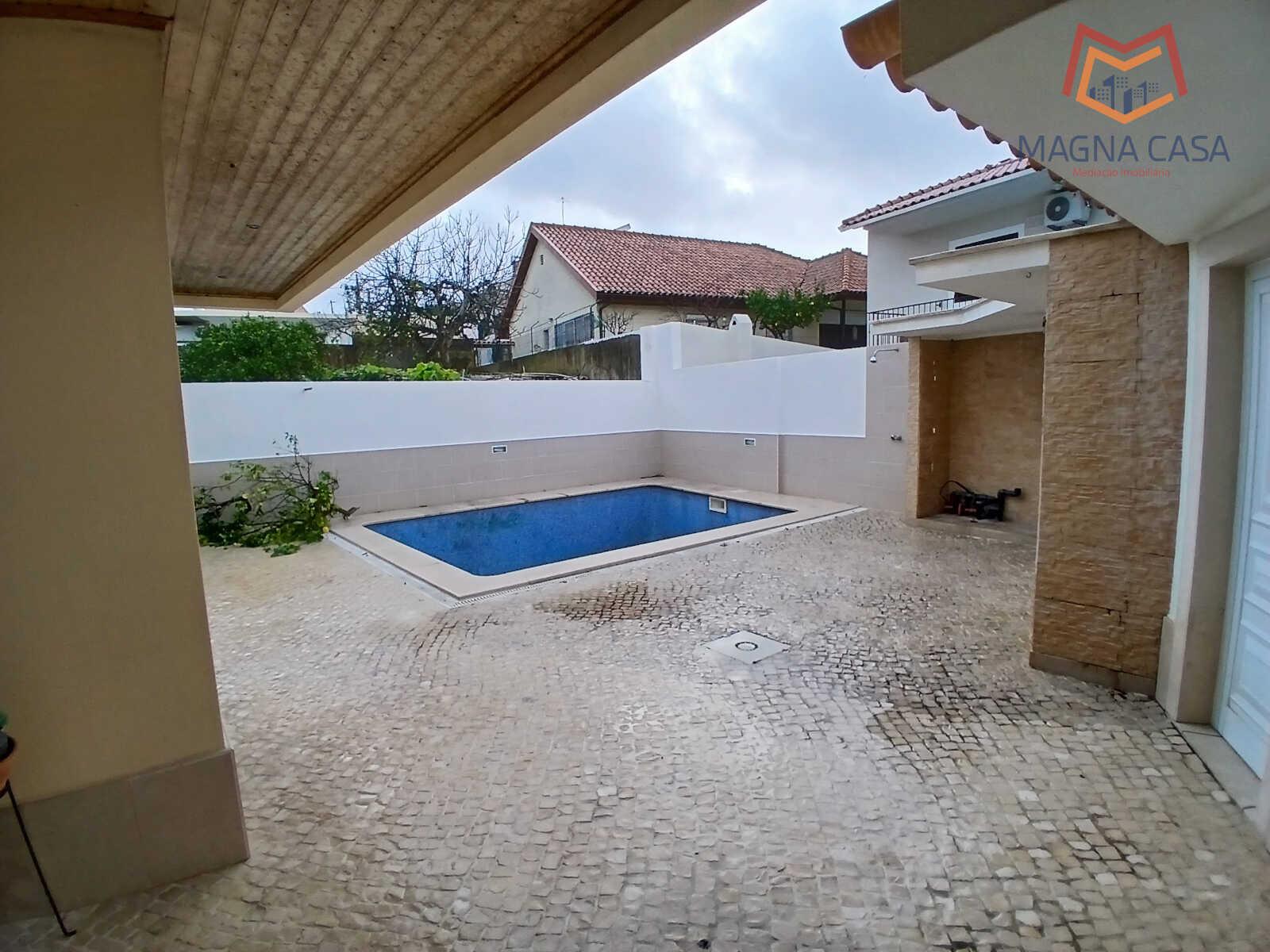 Moradia isolada, Charneca Caparica, Almada