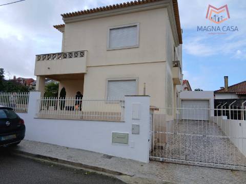 Moradia isolada, Charneca Caparica, Almada