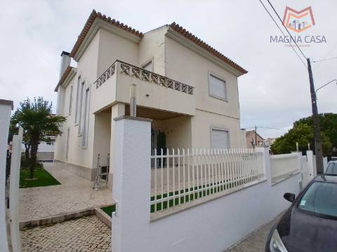 Moradia isolada, Charneca Caparica, Almada