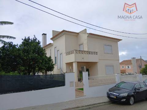 Moradia isolada, Charneca Caparica, Almada