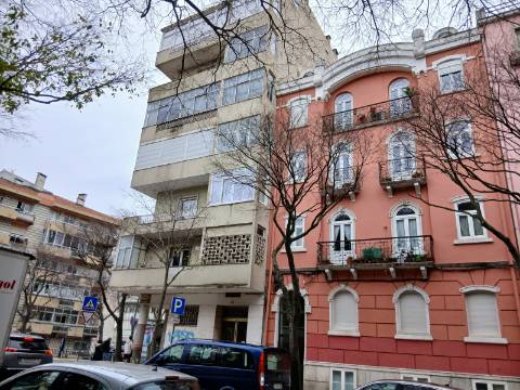 T1, Junto Jardim Constantino, Arroios, Lisboa