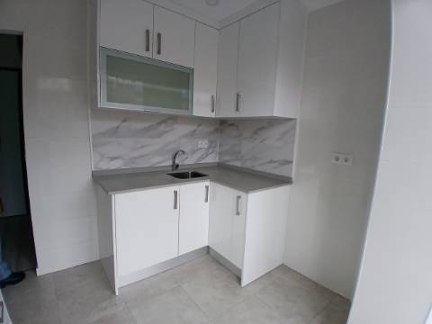 T1, Junto Jardim Constantino, Arroios, Lisboa