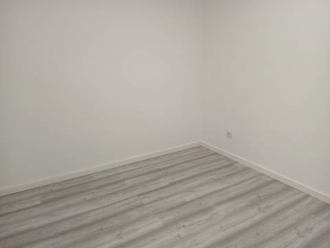 T1, Junto Jardim Constantino, Arroios, Lisboa