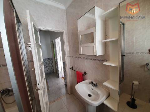 T2+1 Moscavide, Loures