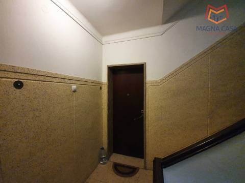 T2+1 Moscavide, Loures