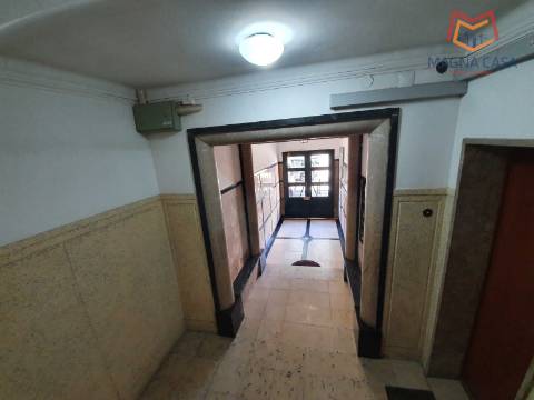 T2+1 Moscavide, Loures