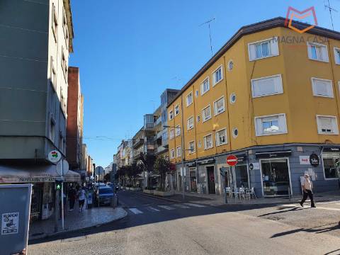 T2+1 Moscavide, Loures