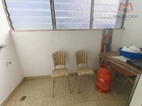 Apartamento T2 para arrendar na Quinta do Marquês em Oeiras