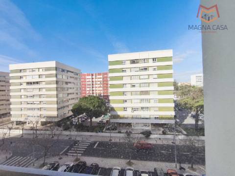 Apartamento T2 para arrendar na Quinta do Marquês em Oeiras