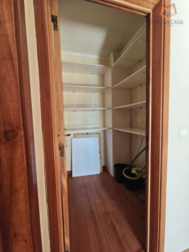 T2 (3 assoalhadas) com Boa Distribuição de Áreas - Rua do Mirante, Queluz-Pendão