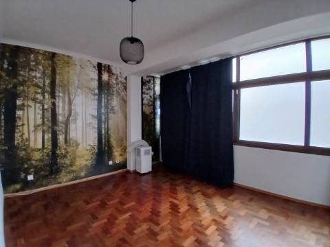 T3 Avenidas Novas, Lisboa