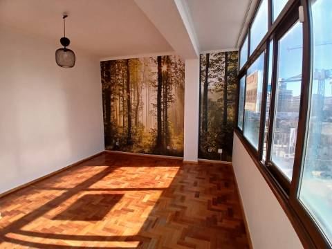 T3 Avenidas Novas, Lisboa