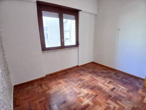 T3 Avenidas Novas, Lisboa