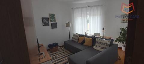 Apartamento T1 remodelado no Areeiro