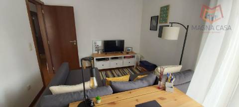 Apartamento T1 remodelado no Areeiro
