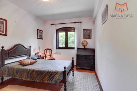 Moradia com Piscina e Jardim em Colares, Sintra