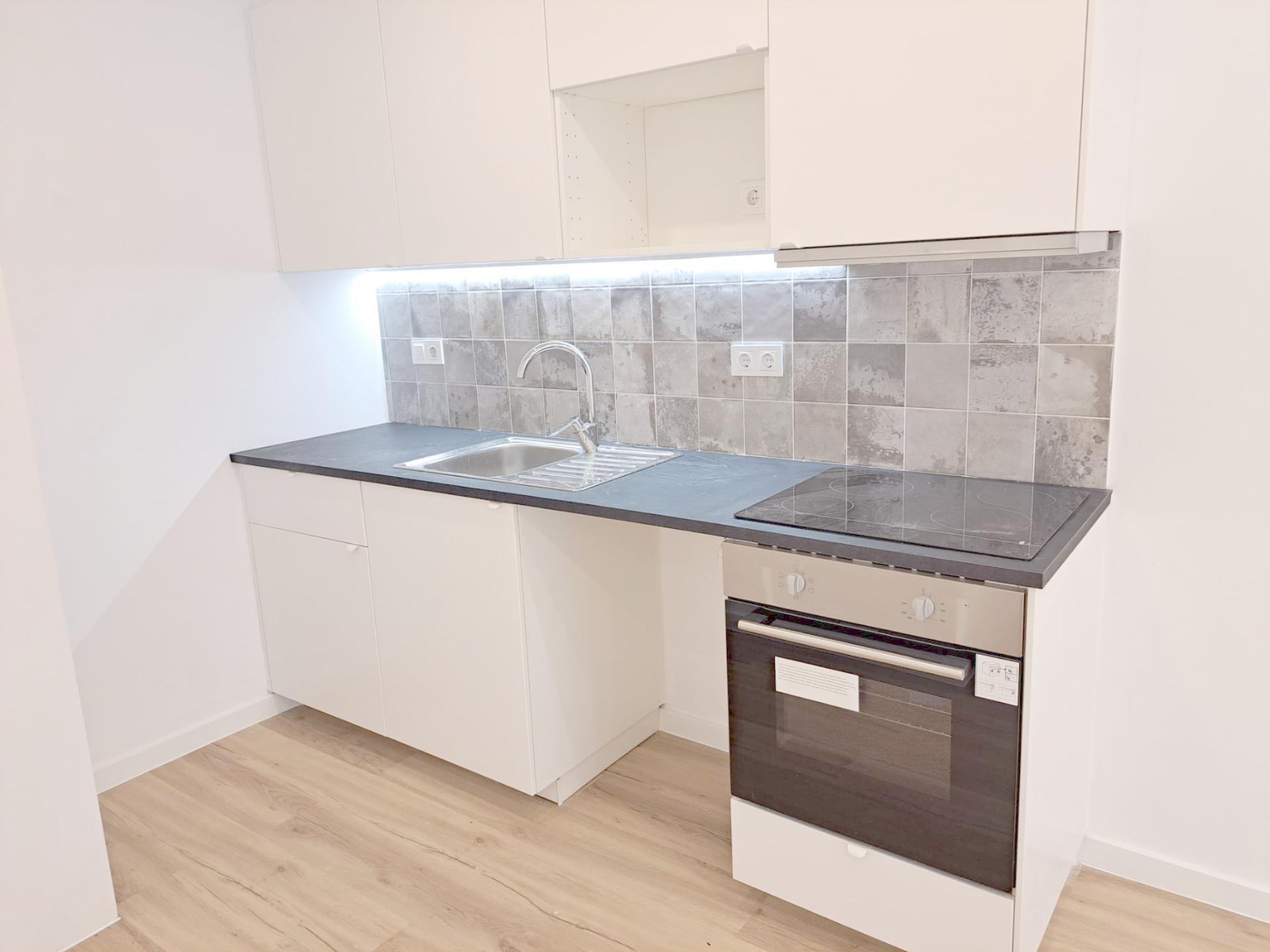 Apartamento T2 com elevador para venda em Odivelas - Lisboa