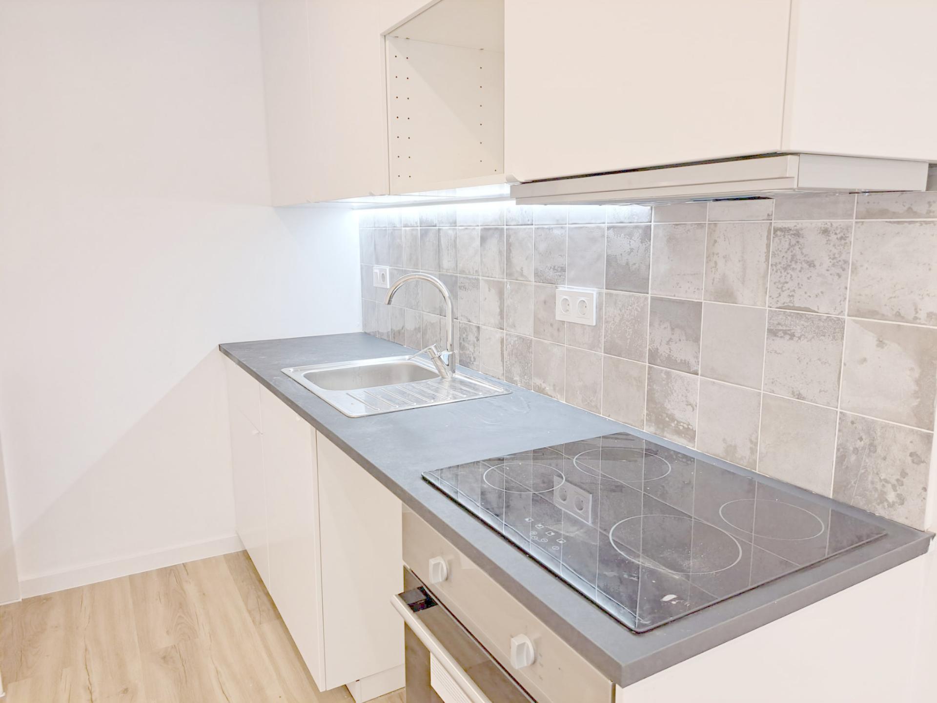 Apartamento T2 com elevador para venda em Odivelas - Lisboa