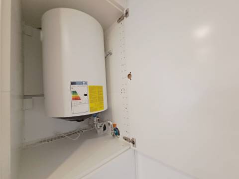 Apartamento T2 com elevador para venda em Odivelas - Lisboa