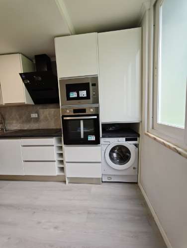 Oportunidade em Benfica! Apartamento T2 Remodelado pronto a habitar, localizado na Rua Actriz Maria Matos