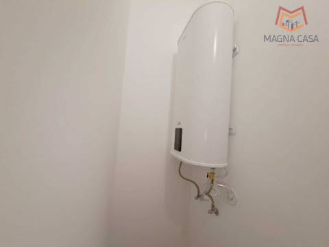 Apartamento T3 para venda na Avenida General Roçadas - Lisboa, totalmente remodelado com materiais de excelente qualidade
