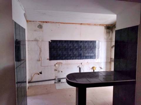 MORADIA para VENDA com quintal - Santo António, São Roque do Pico, Ilha do Pico, Açores