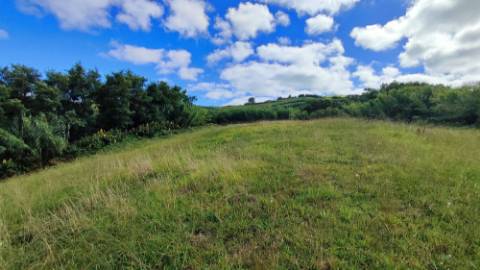 VENDA de AMPLO TERRENO RÚSTICO - Ajuda da Bretanha, Ponta Delgada, Ilha de São Miguel, Açores