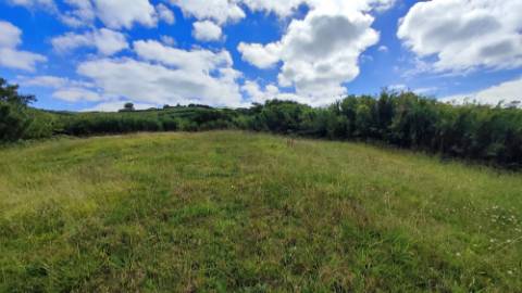 VENDA de AMPLO TERRENO RÚSTICO - Ajuda da Bretanha, Ponta Delgada, Ilha de São Miguel, Açores