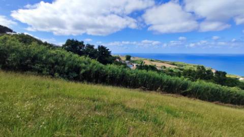 VENDA de AMPLO TERRENO RÚSTICO - Ajuda da Bretanha, Ponta Delgada, Ilha de São Miguel, Açores
