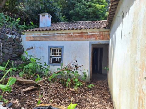 VENDA de CASA - MORADIA com vista mar - São Roque do Pico, Ilha do Pico, Açores
