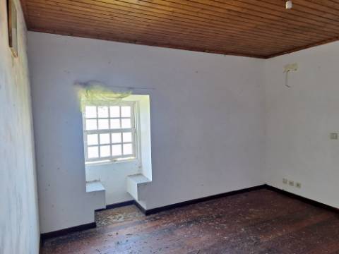 VENDA de CASA - MORADIA com vista mar - São Roque do Pico, Ilha do Pico, Açores