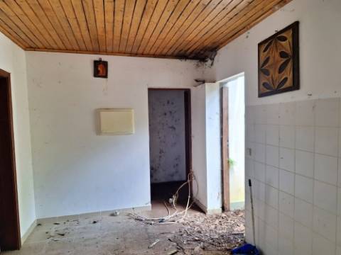 VENDA de CASA - MORADIA com vista mar - São Roque do Pico, Ilha do Pico, Açores