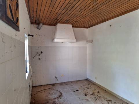 VENDA de CASA - MORADIA com vista mar - São Roque do Pico, Ilha do Pico, Açores