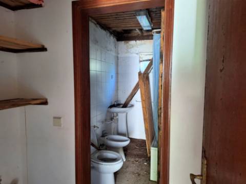 VENDA de CASA - MORADIA com vista mar - São Roque do Pico, Ilha do Pico, Açores