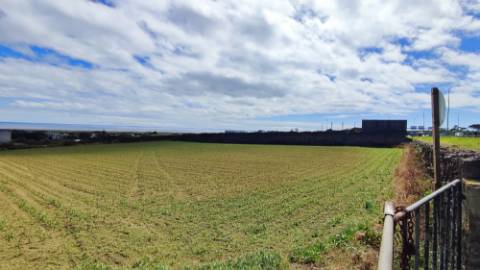VENDA conjunta de 5 TERRENOS com potencial para construção em Ponta Delgada, Ilha de São Miguel, Açores