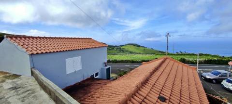 VENDA de MORADIA + Apartamento com vista mar - Cedros, Santa Cruz das Flores, Ilha das Flores, Açores