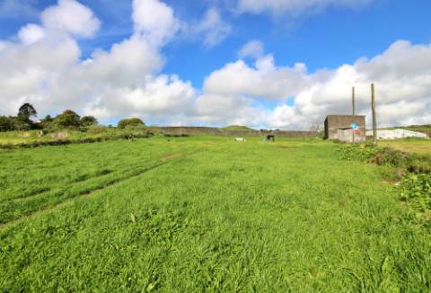 VENDA de AMPLO TERRENO com potencial para Construção - Fajã de Cima, Ponta Delgada, Ilha de São Miguel, Açores
