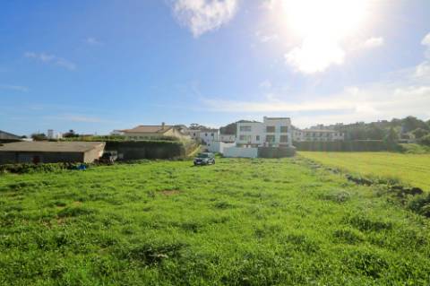 VENDA de AMPLO TERRENO com potencial para Construção - Fajã de Cima, Ponta Delgada, Ilha de São Miguel, Açores