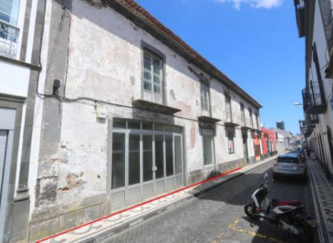 ÁREA COMERCIAL para ARRENDAR - centro da cidade de Ponta Delgada, Ilha de São Miguel, Açores