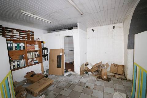 ÁREA COMERCIAL para ARRENDAR - centro da cidade de Ponta Delgada, Ilha de São Miguel, Açores