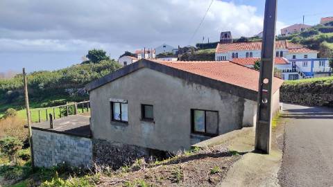 VENDA de construção urbana com VISTA MAR - Cedros, Santa Cruz das Flores, Ilha das Flores, Açores
