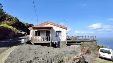 VENDA de construção urbana com VISTA MAR - Cedros, Santa Cruz das Flores, Ilha das Flores, Açores