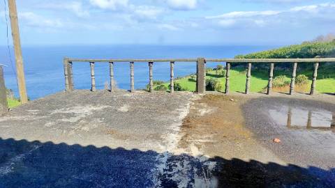VENDA de construção urbana com VISTA MAR - Cedros, Santa Cruz das Flores, Ilha das Flores, Açores